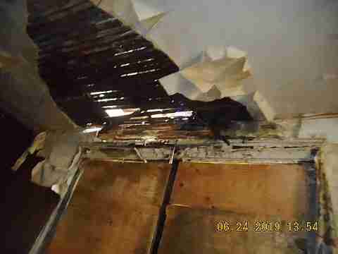 2075 Burnside (14)_m.jpg